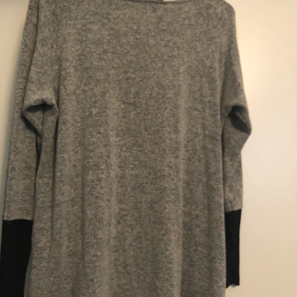 Sweater - Picture 2 of 5